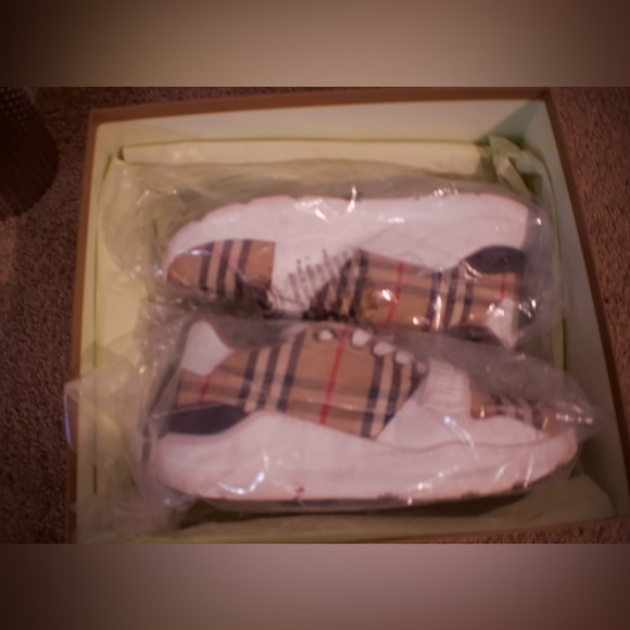 Men's Vintage Check Canvas Low-Top Sneakers immaculate condition - Picture 2 of 2